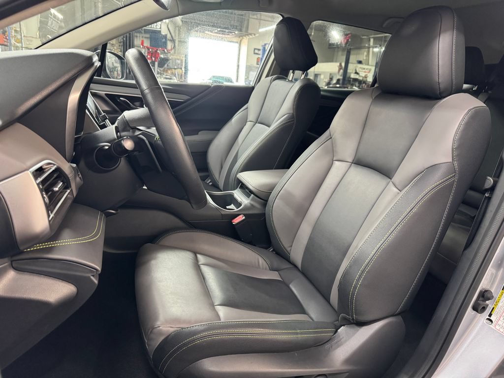 Used 2025 Subaru Outback Onyx Edition AWD/4WD image 16