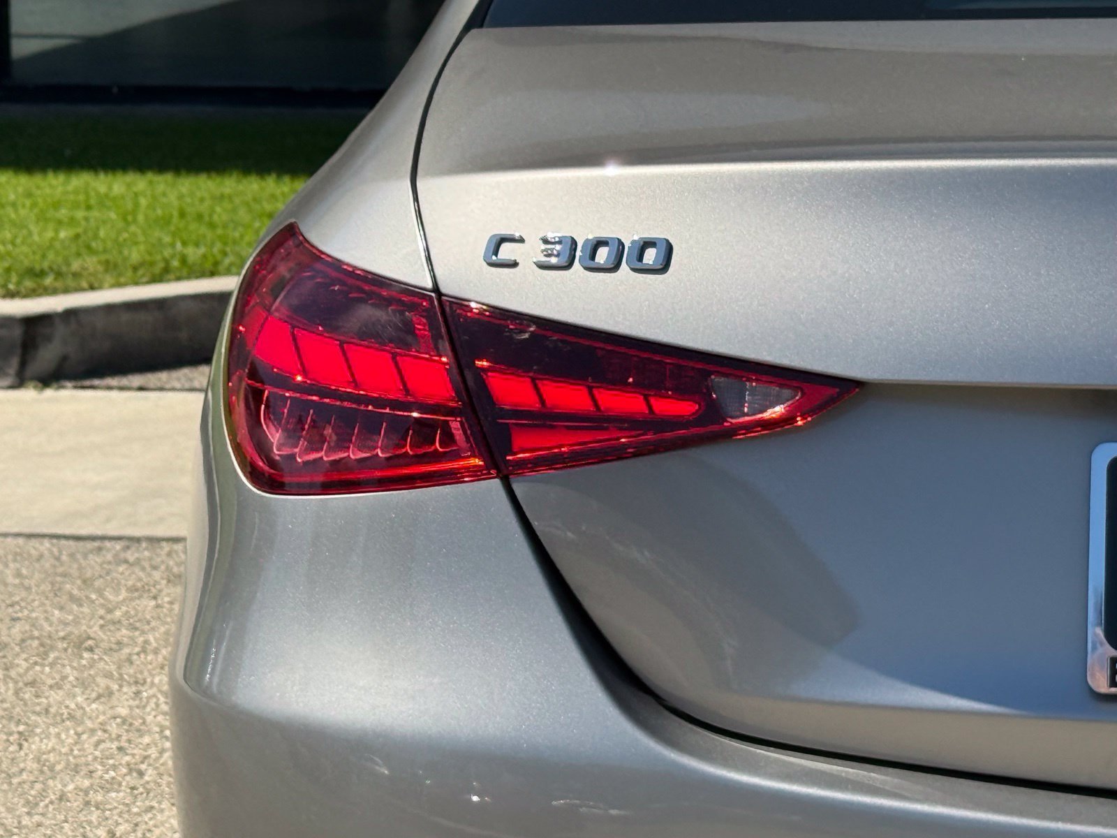 Used 2024 Mercedes-Benz C 300 Sedan image 11