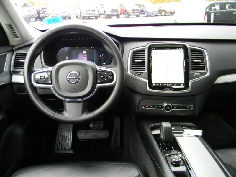Used 2023 Volvo XC90 B5 Core w/ Protection Package Premier image 17