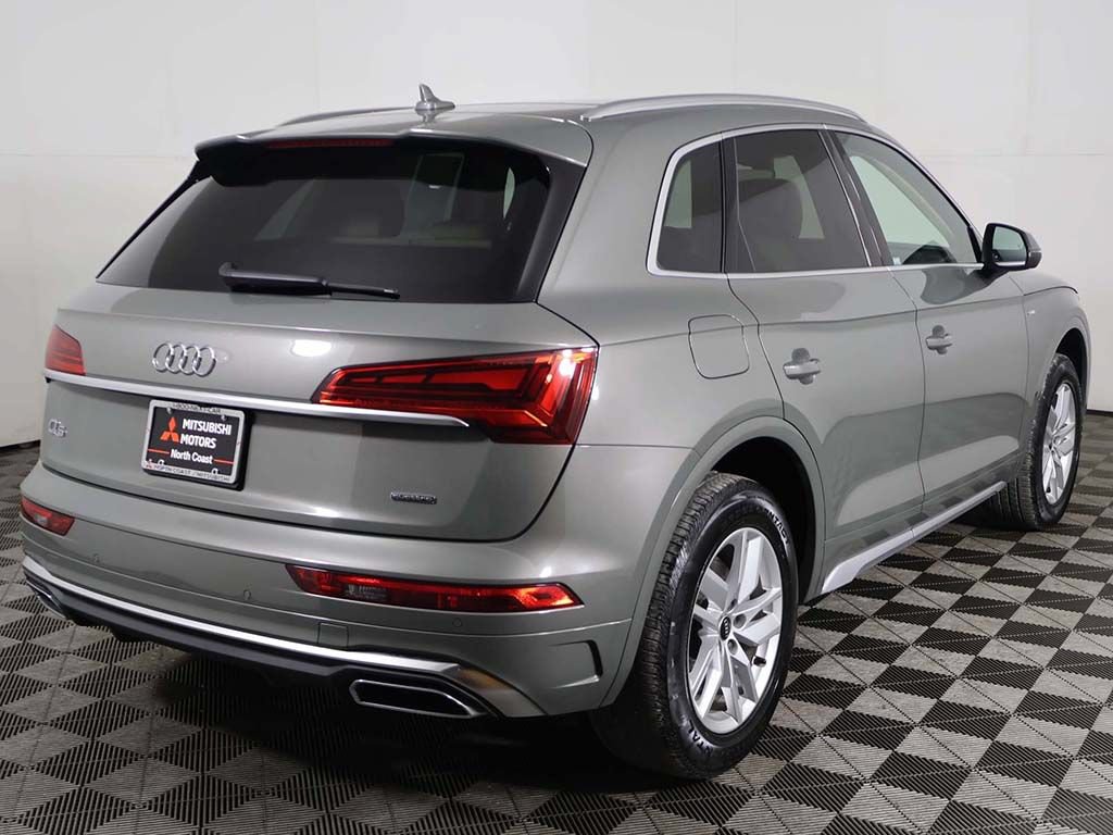 Used 2023 Audi Q5 2.0T Premium w/ Convenience Package AWD/4WD image 12