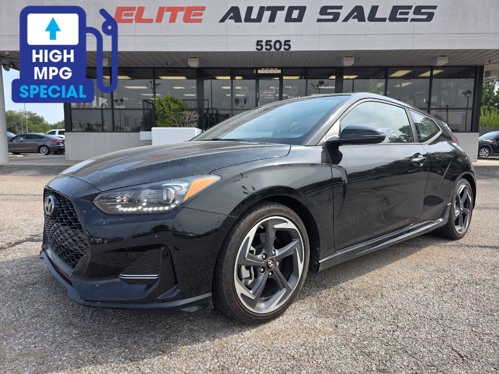 Used 2020 Hyundai Veloster Turbo FWD image 1