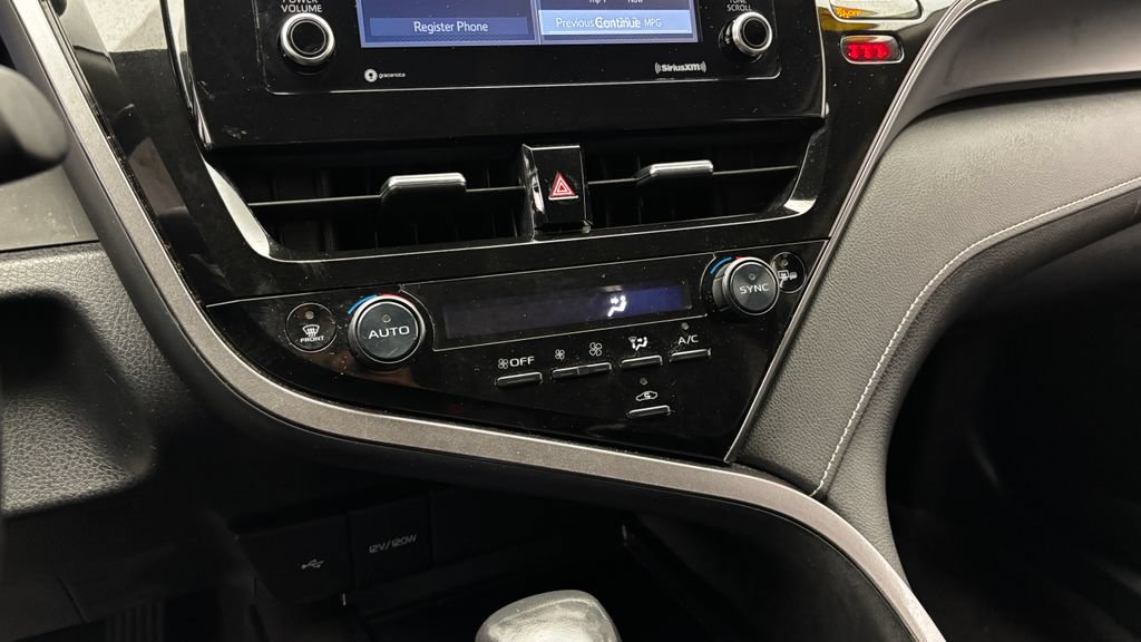 Used 2024 Toyota Camry SE FWD image 23
