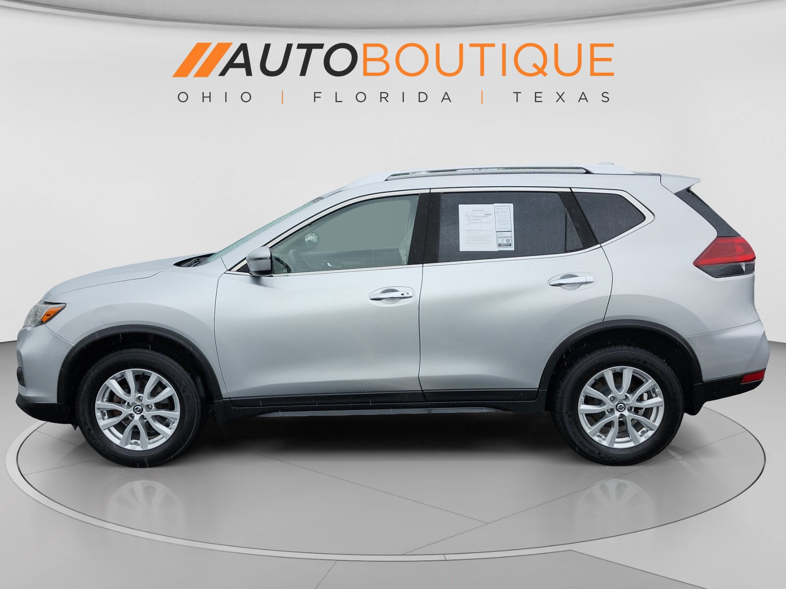 Used 2020 Nissan Rogue SV AWD/4WD image 2