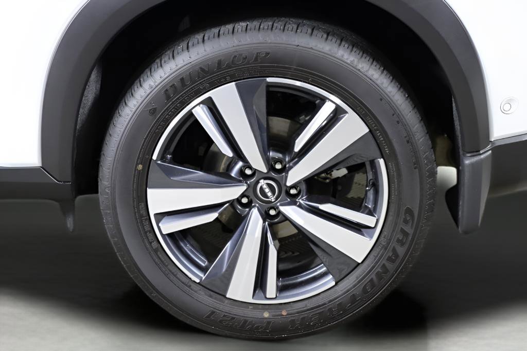 Used 2024 Nissan Rogue SL w/ SL Premium Package image 45