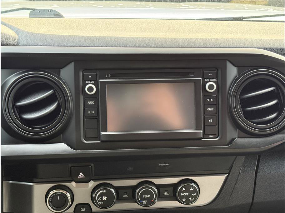 Used 2019 Toyota Tacoma SR w/ SR Convenience Package image 25