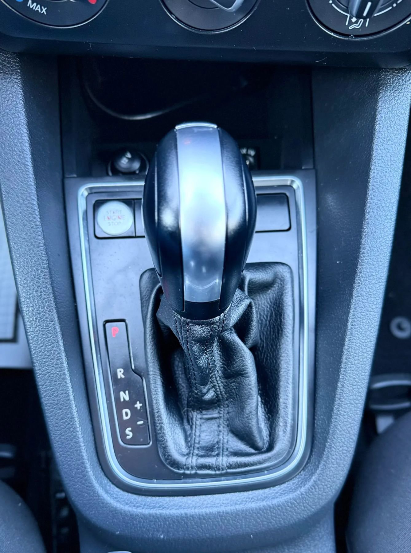 Used 2015 Volkswagen Jetta SE image 17