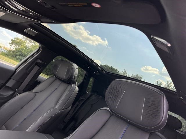 New 2026 Cadillac Lyriq V w/ LPO, Floor Liner Package AWD/4WD image 17