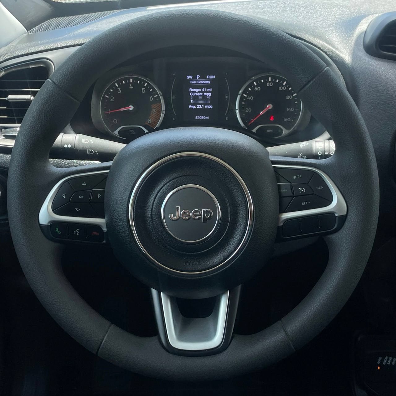 Used 2023 Jeep Renegade Latitude AWD/4WD image 12