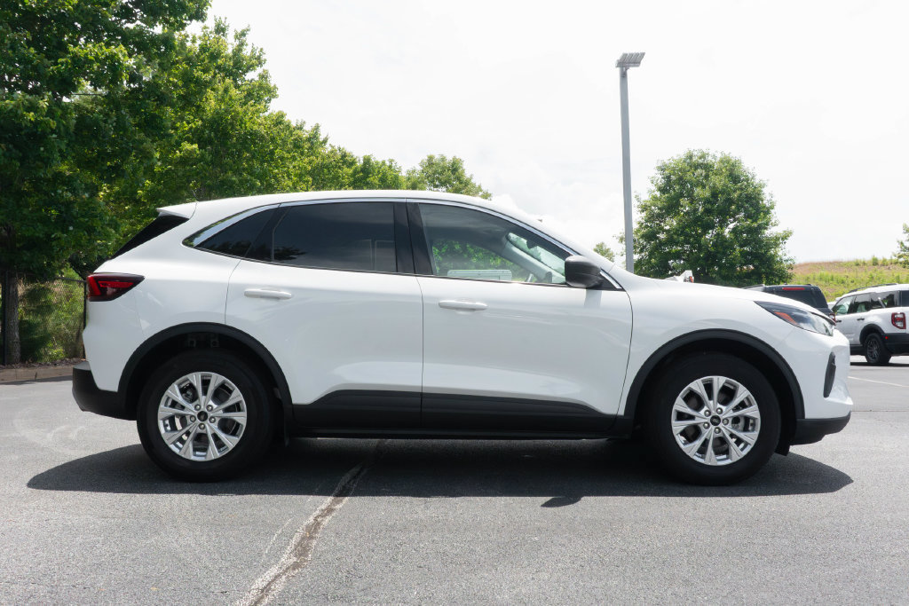 Used 2024 Ford Escape Active FWD image 11