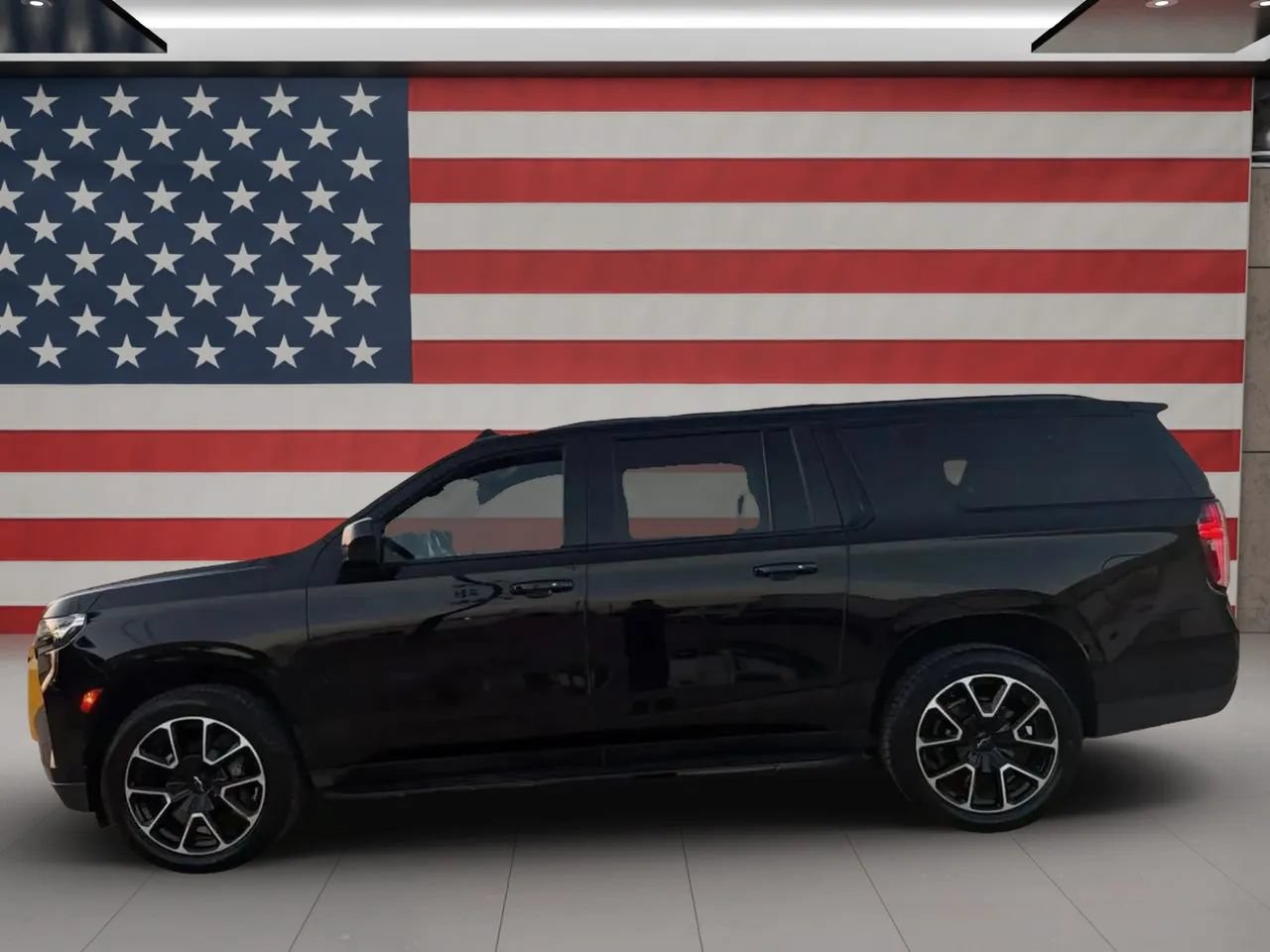 Used 2024 Chevrolet Suburban RST RWD image 10