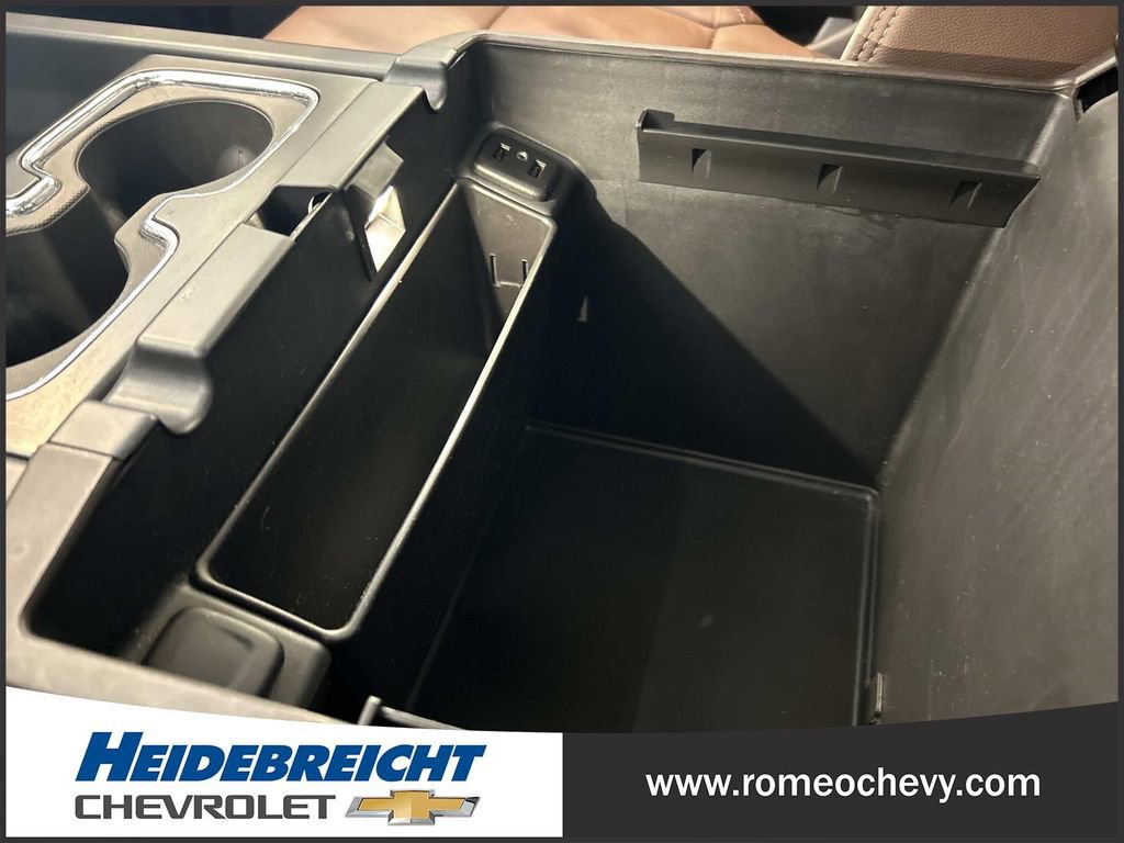 Used 2016 Chevrolet Silverado 1500 High Country w/ High Country Premium Package image 33