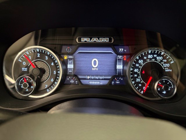 Used 2022 RAM 1500 Laramie AWD/4WD image 14