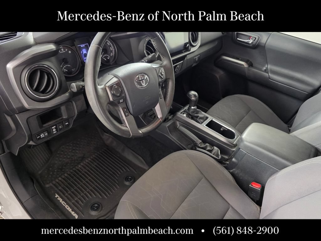 Used 2019 Toyota Tacoma TRD Off-Road AWD/4WD image 10