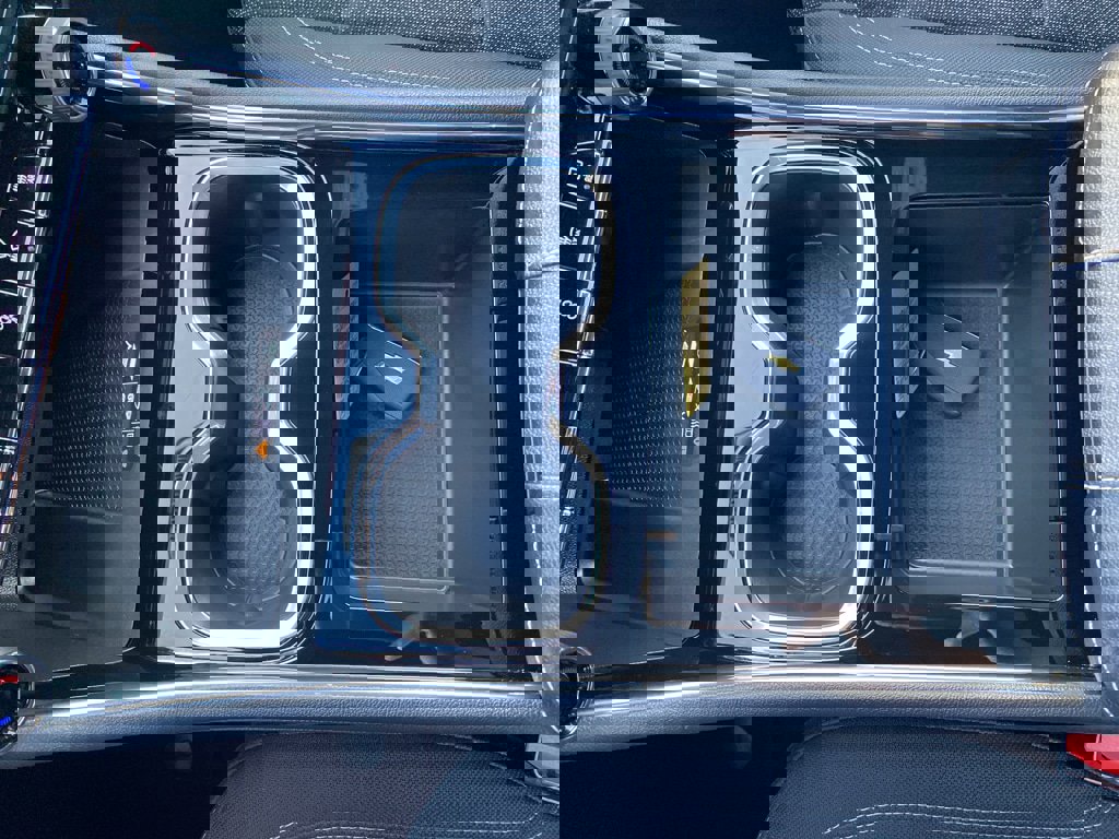 Used 2025 Chevrolet Traverse LT image 34