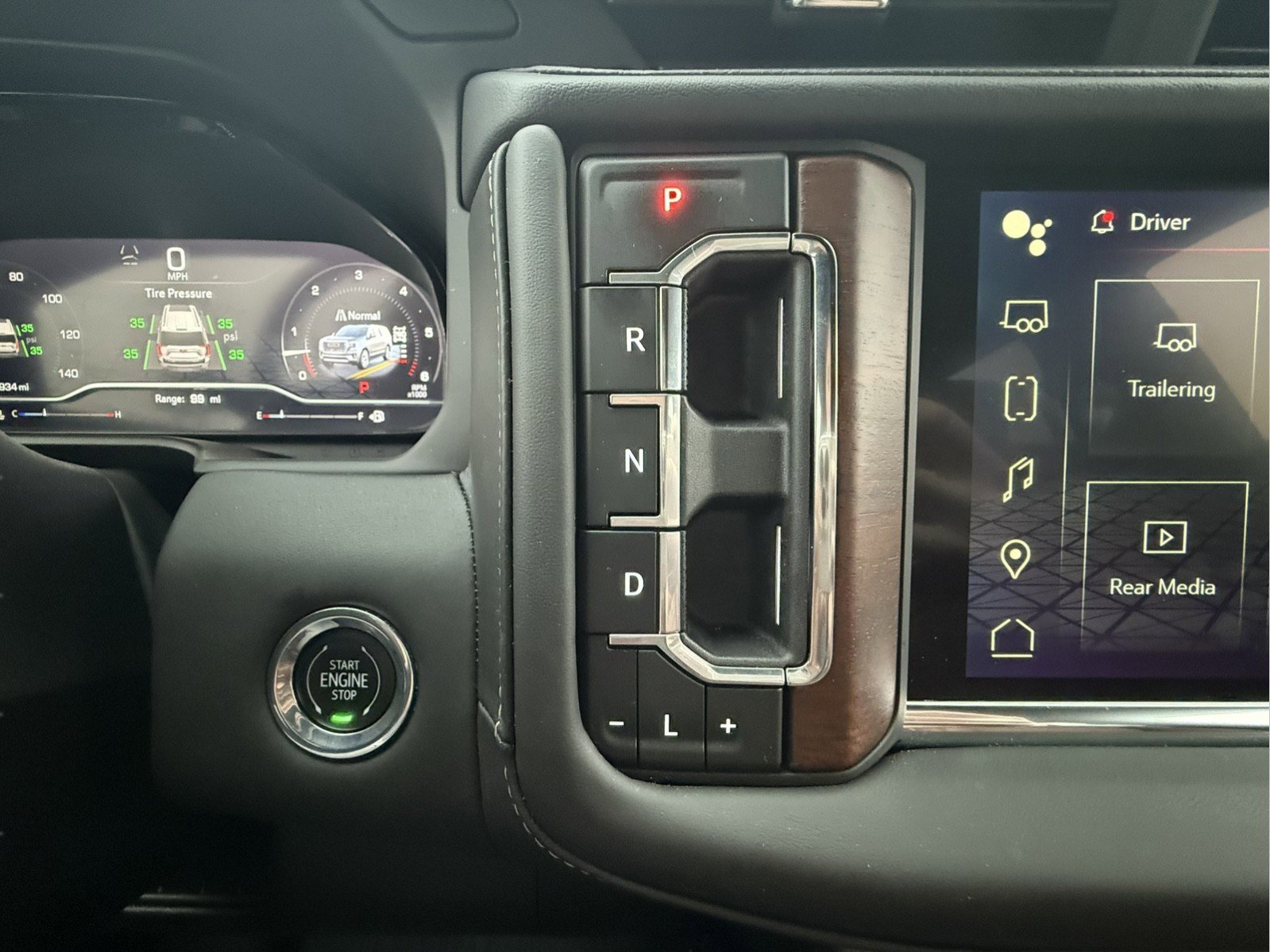 Certified 2023 GMC Yukon Denali Ultimate image 23