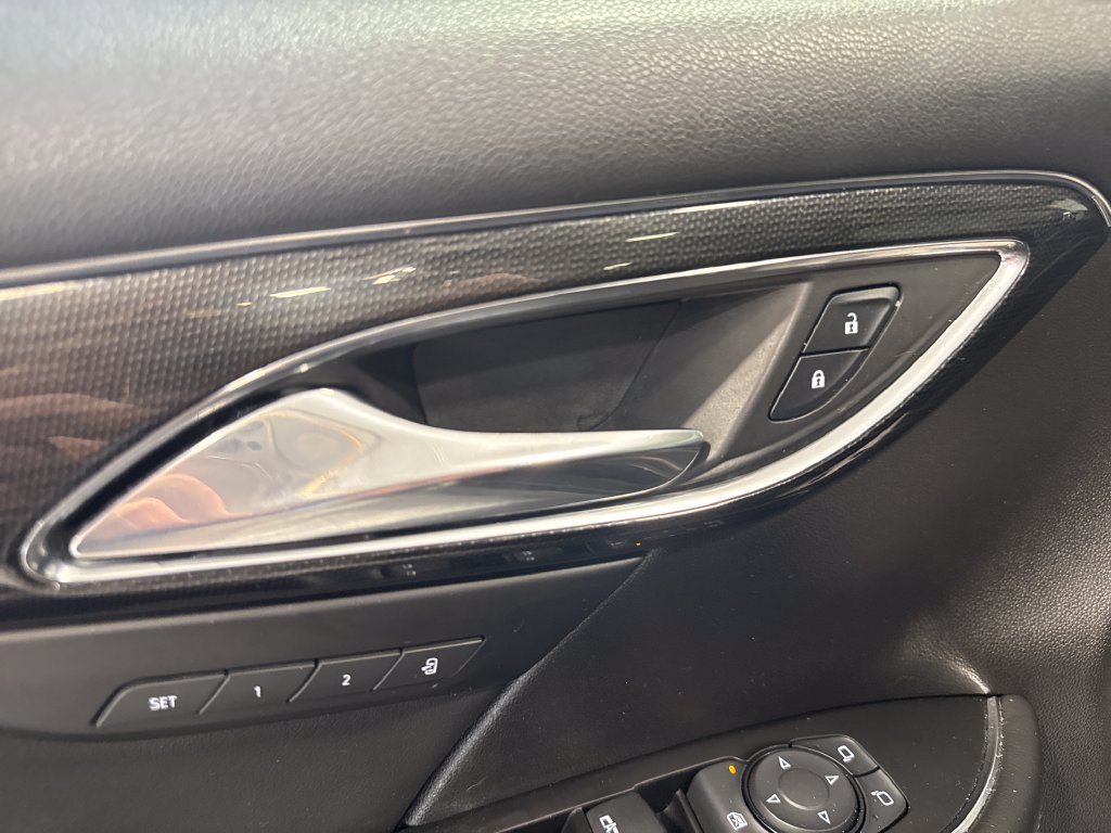 Used 2023 Buick Envision Essence w/ Sport Touring Package FWD image 27