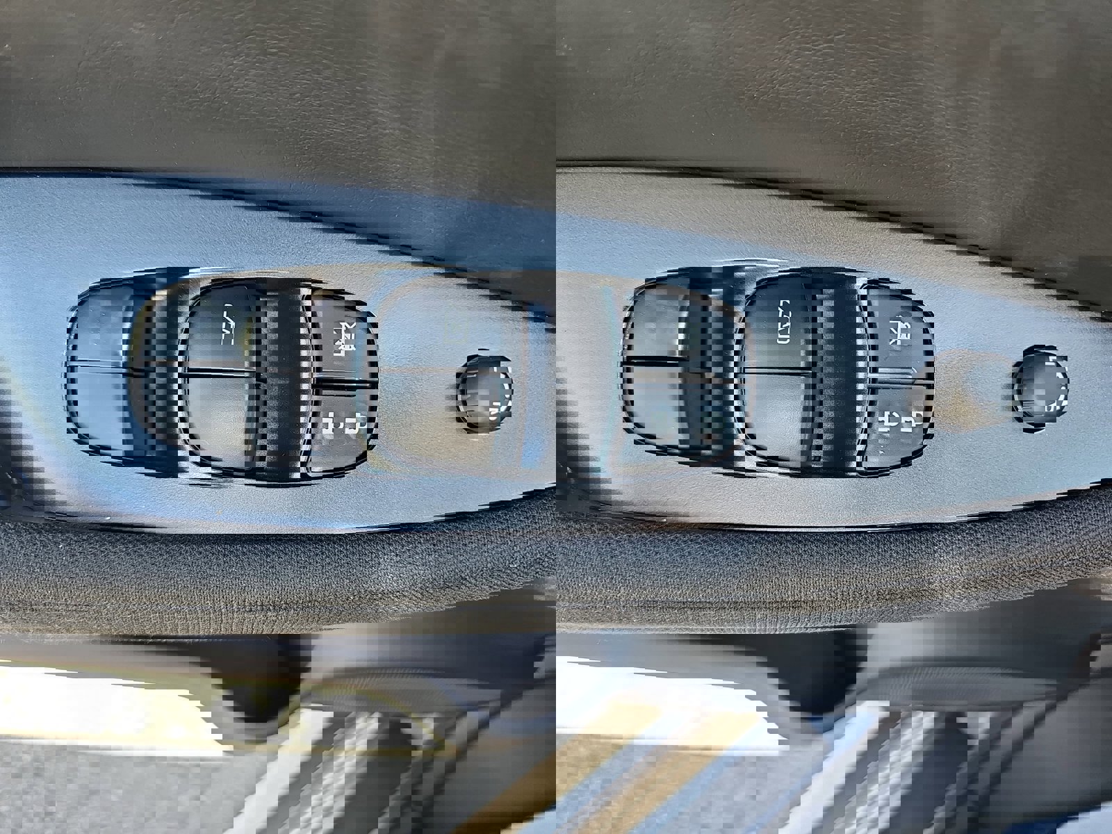 Used 2023 Nissan Leaf S FWD image 27