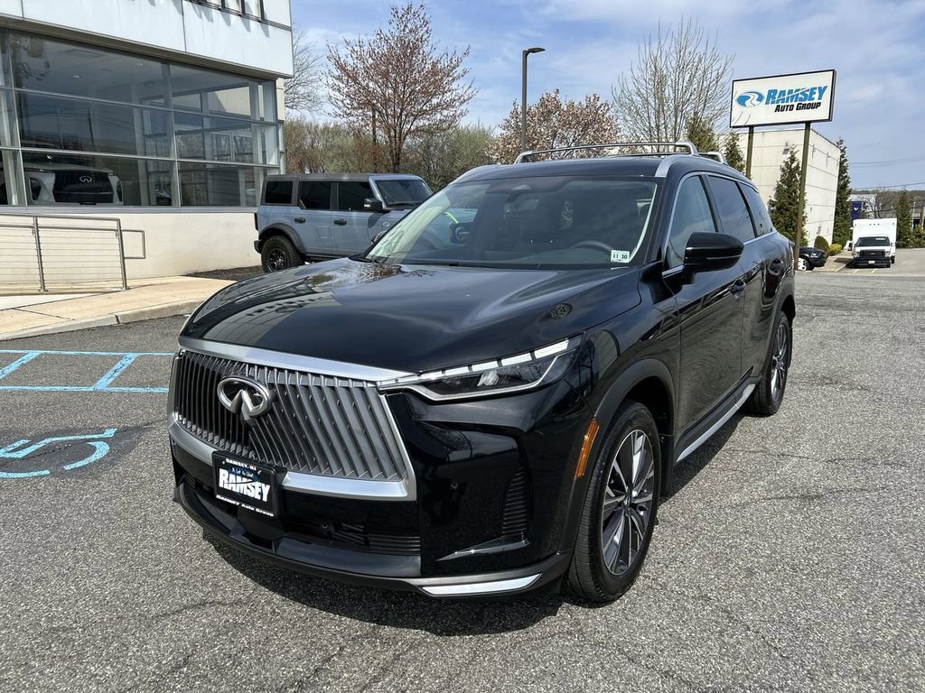 Certified 2026 INFINITI QX60 Luxe w/ Cargo Package AWD/4WD image 4