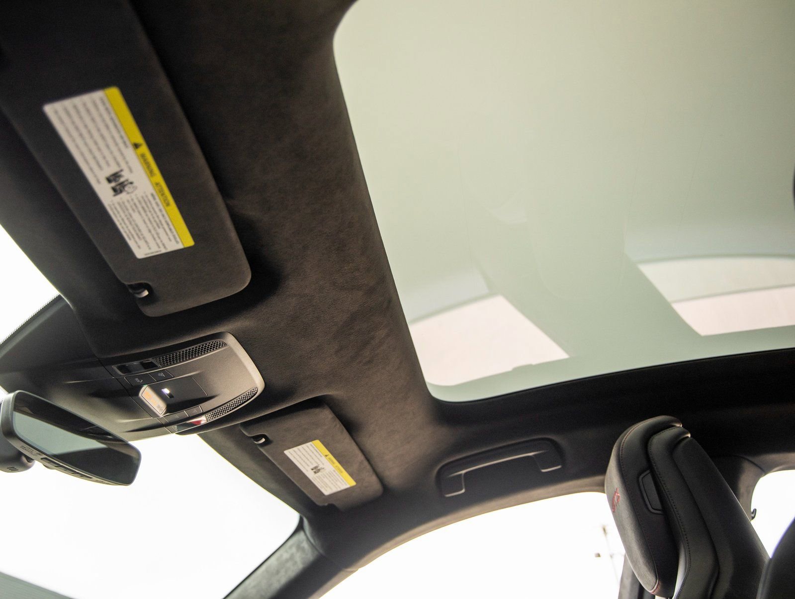 Used 2025 Porsche Taycan GTS image 26