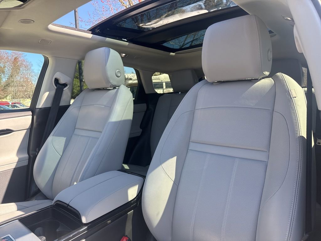 Used 2024 Land Rover Range Rover Evoque S image 13