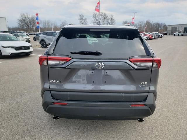 Used 2025 Toyota RAV4 XLE AWD/4WD image 6