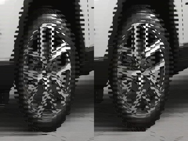 New 2025 Jeep Compass Limited w/ Sun & Sound Group image 19