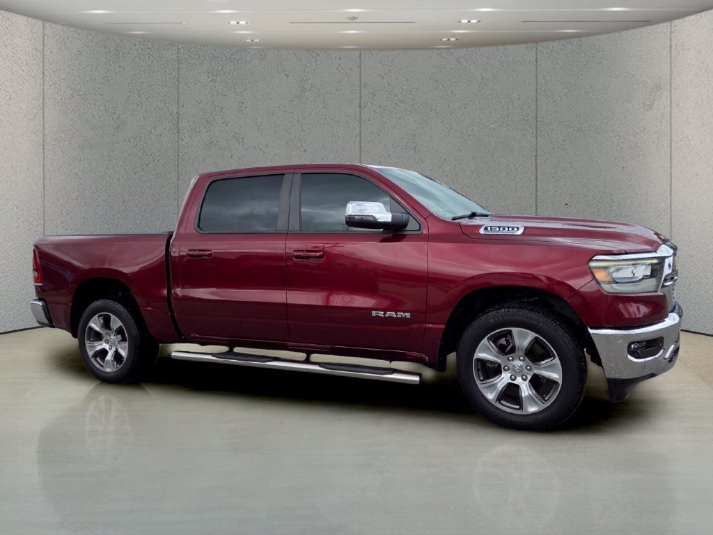 Used 2023 RAM 1500 Laramie AWD/4WD image 3