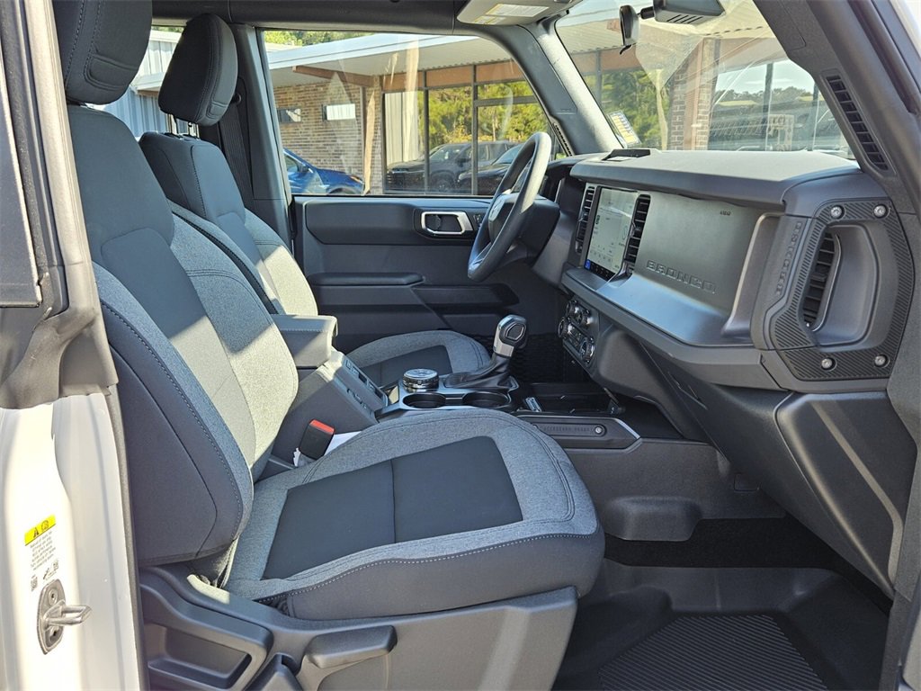 New 2025 Ford Bronco 4-Door image 15