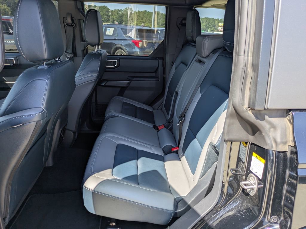 Used 2024 Ford Bronco Outer Banks image 10