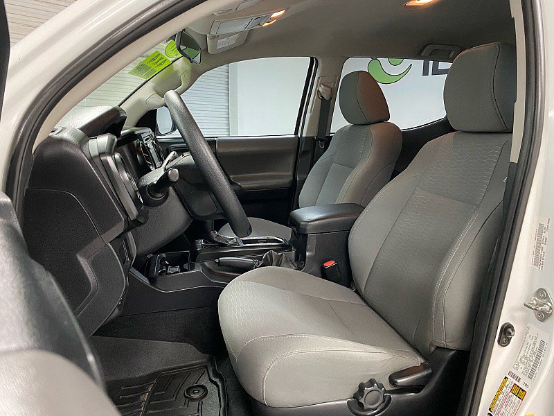 Used 2017 Toyota Tacoma SR w/ Tow Package image 10