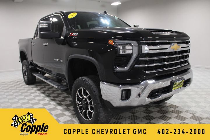 Used 2024 Chevrolet Silverado 2500 LTZ w/ LTZ Convenience Package AWD/4WD image 1