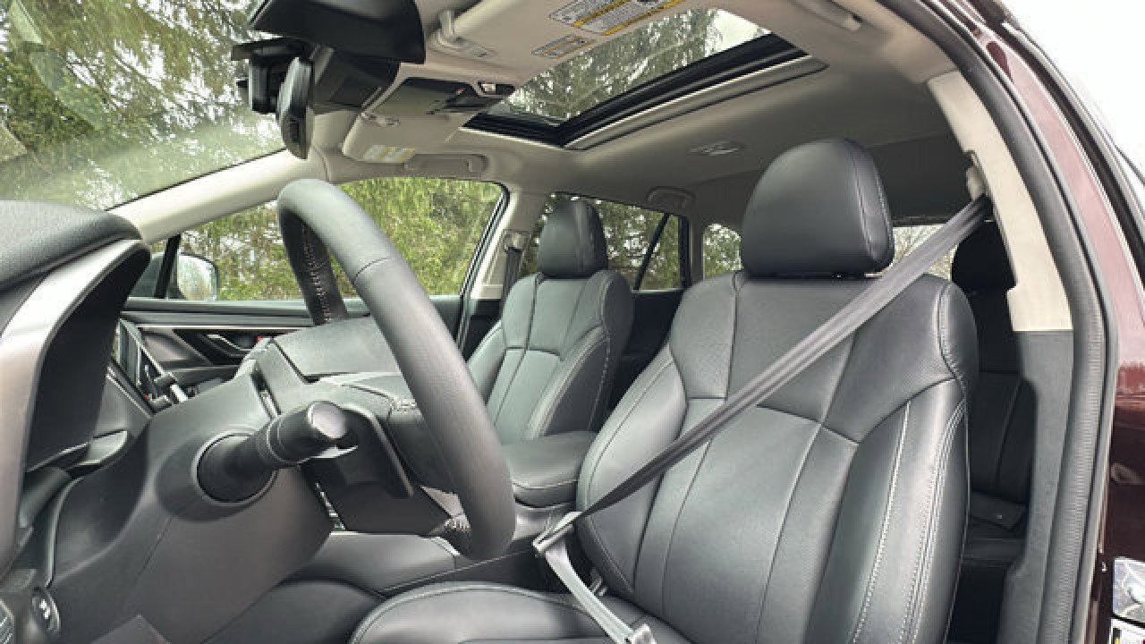 Used 2025 Subaru Outback Limited XT image 14