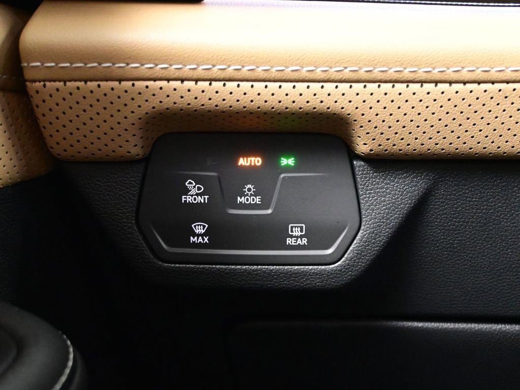 Used 2024 Volkswagen Atlas Cross Sport SEL R-Line image 16