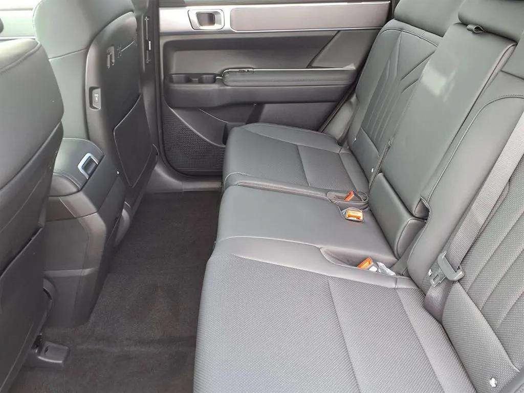 New 2026 Hyundai Santa Fe SEL FWD image 7