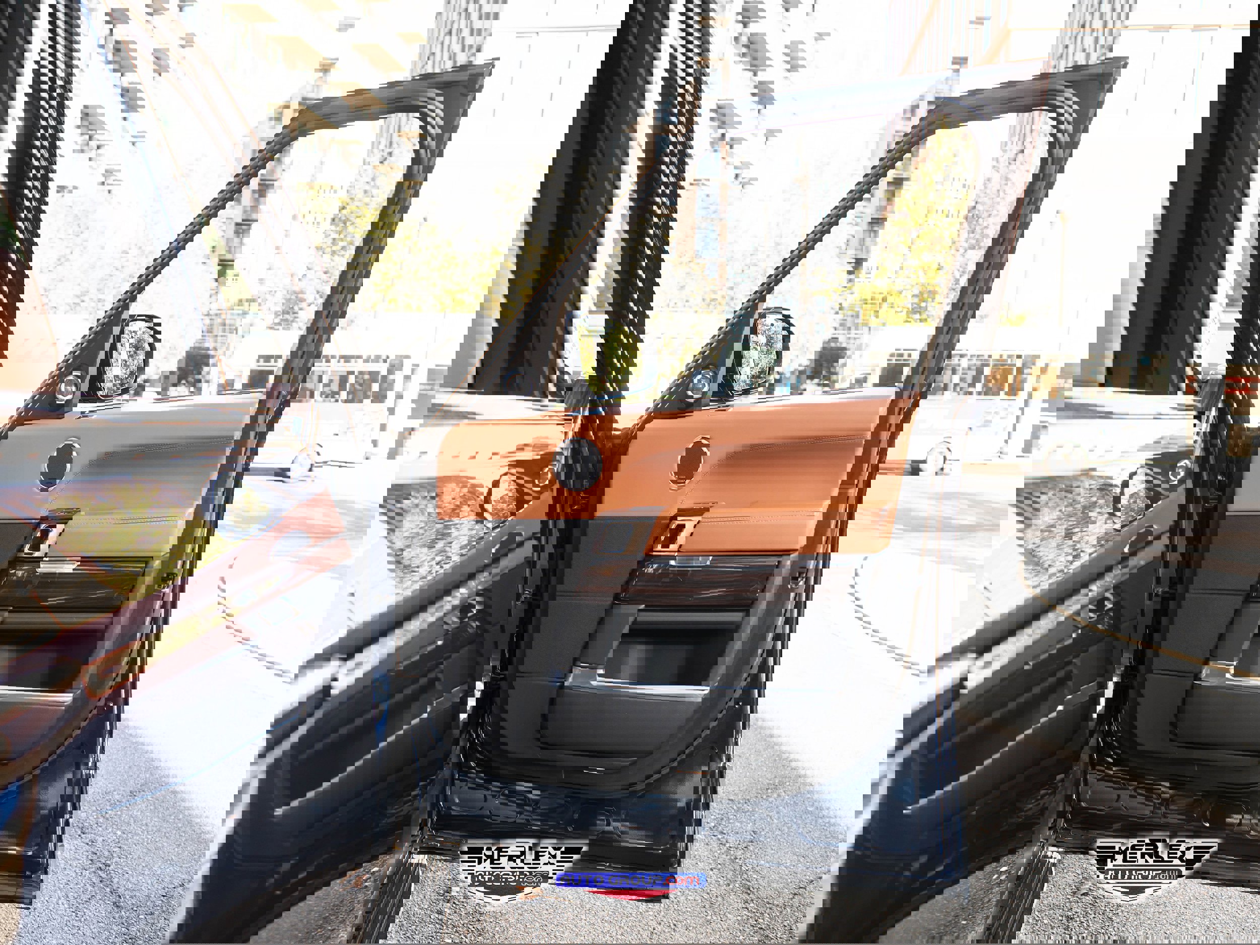 Used 2017 Land Rover Range Rover Autobiography image 48