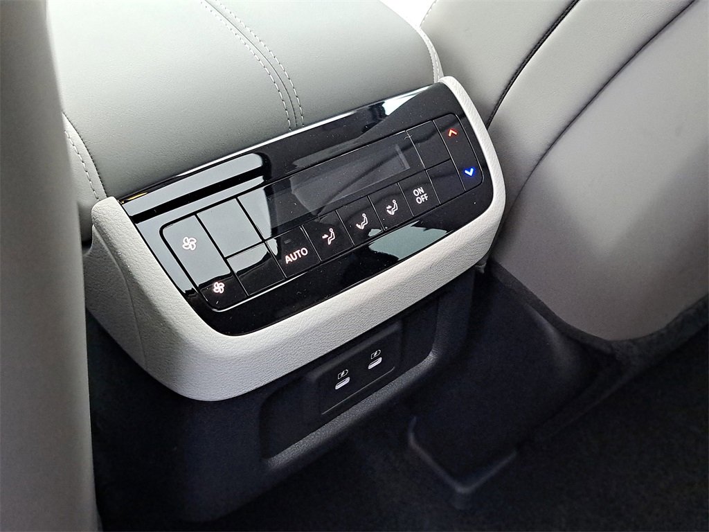 New 2026 INFINITI QX60 Pure image 7