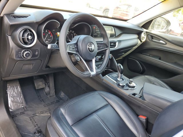 Used 2018 Alfa Romeo Stelvio Ti image 11