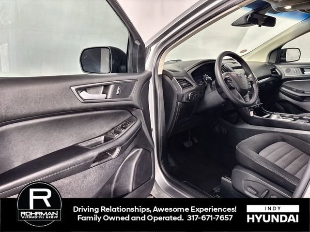 Used 2020 Ford Edge SE image 10