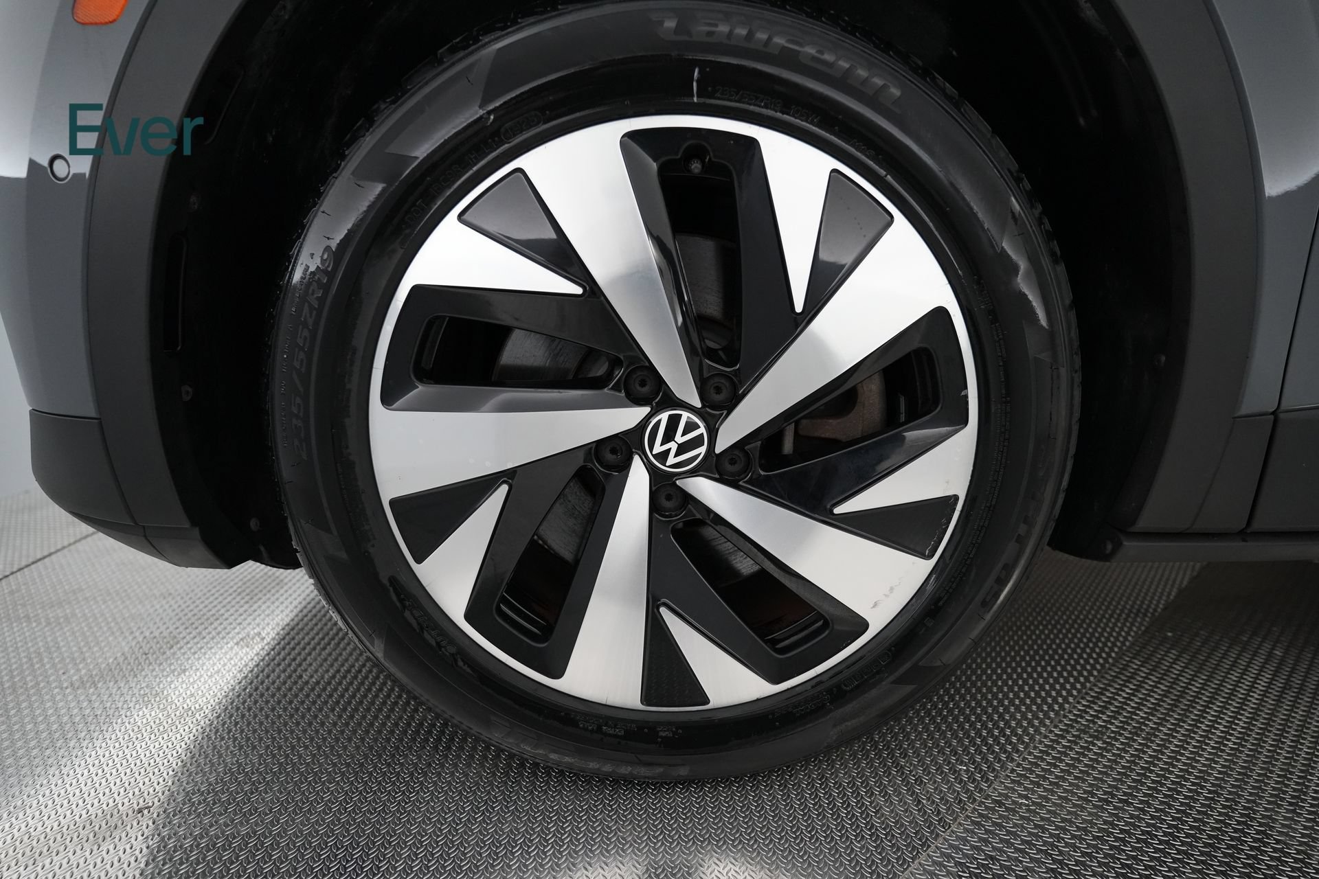 Used 2023 Volkswagen ID.4 Pro AWD/4WD image 18