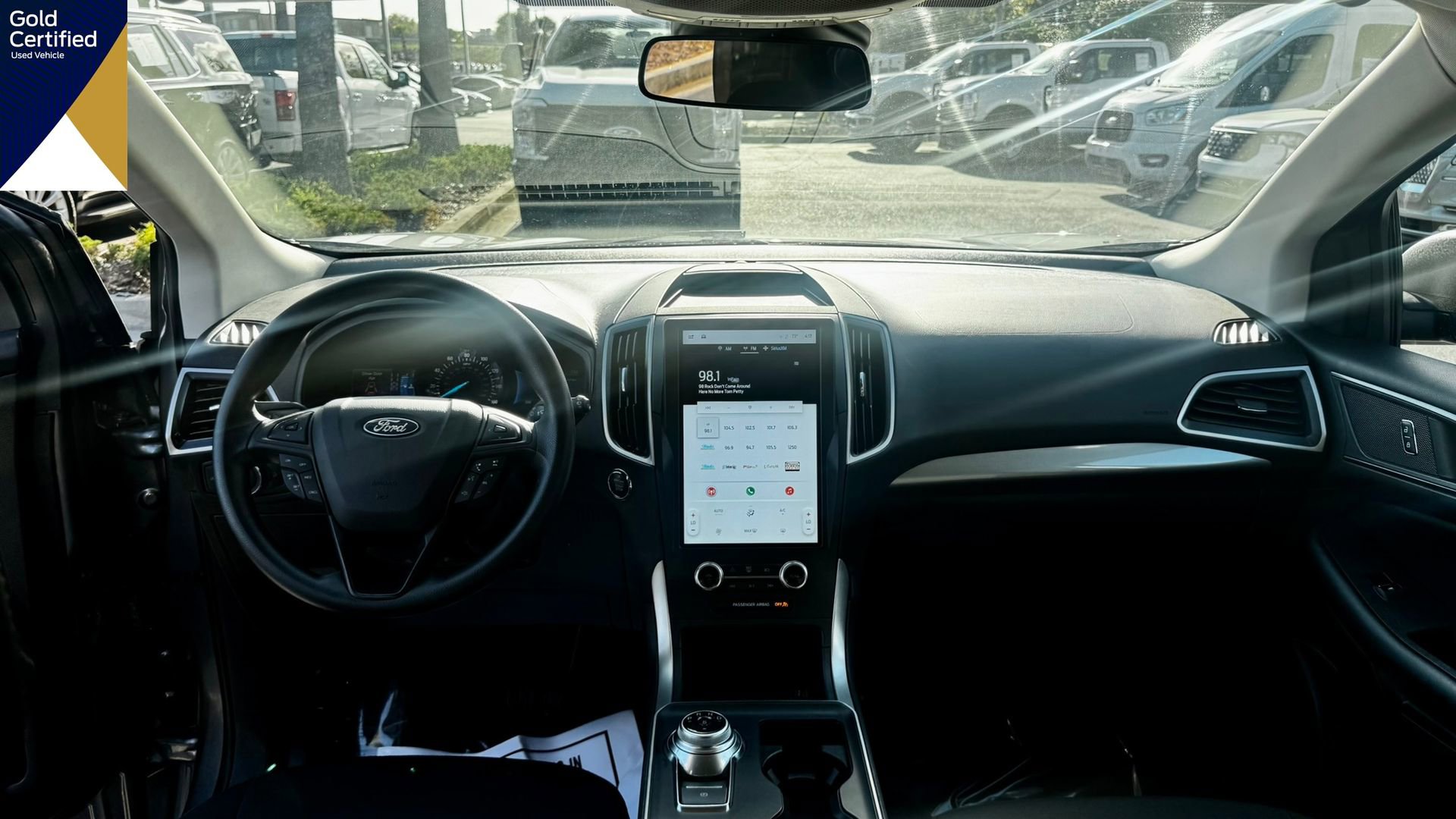 Certified 2022 Ford Edge SE image 28