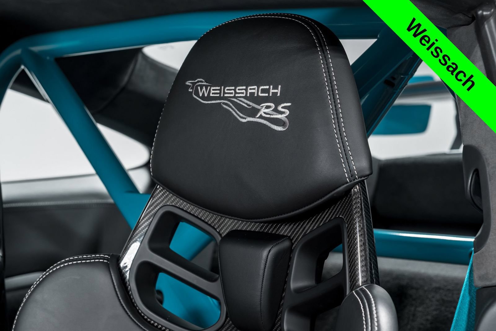 Used 2018 Porsche 911 GT2 RS w/ Weissach Package RWD image 20