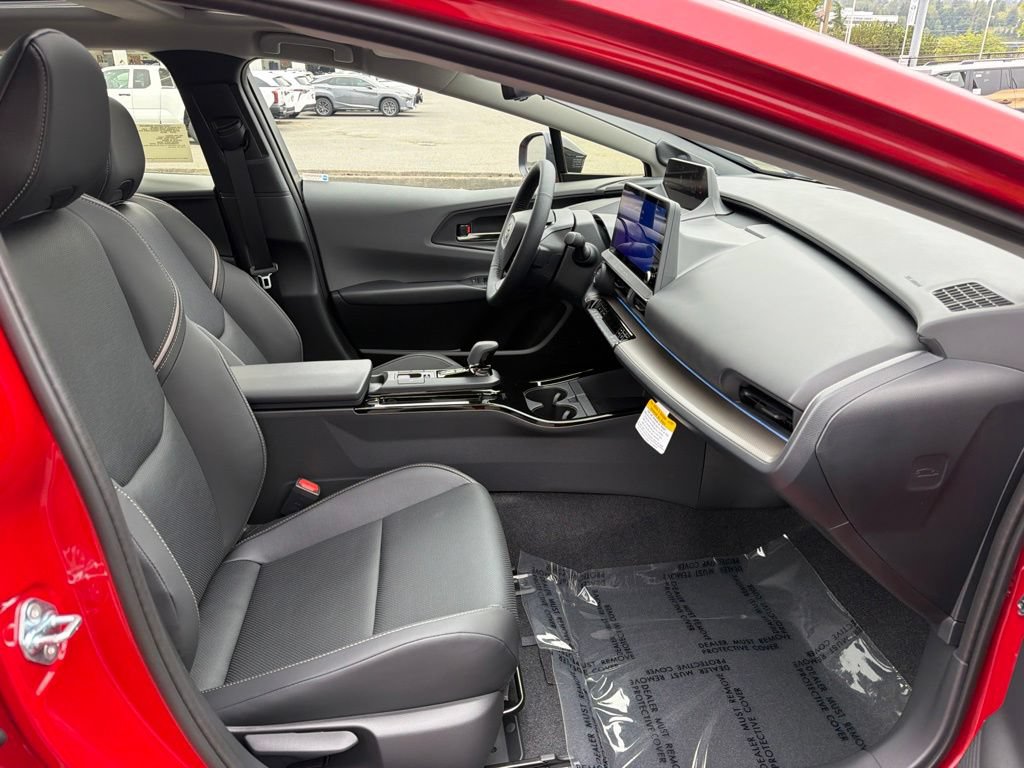New 2027 Toyota Prius Limited AWD/4WD image 17