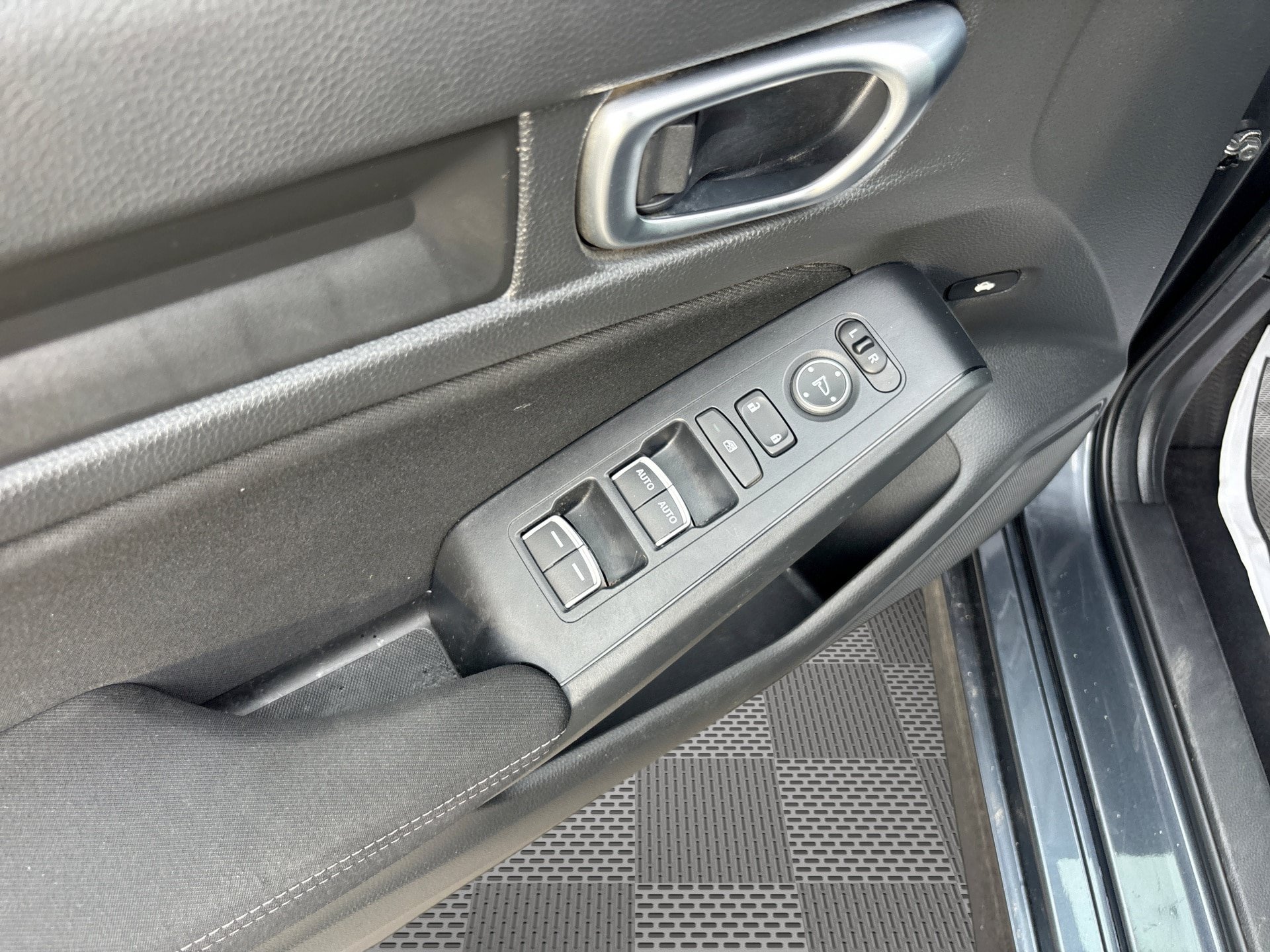 Used 2024 Honda Civic Sport image 15