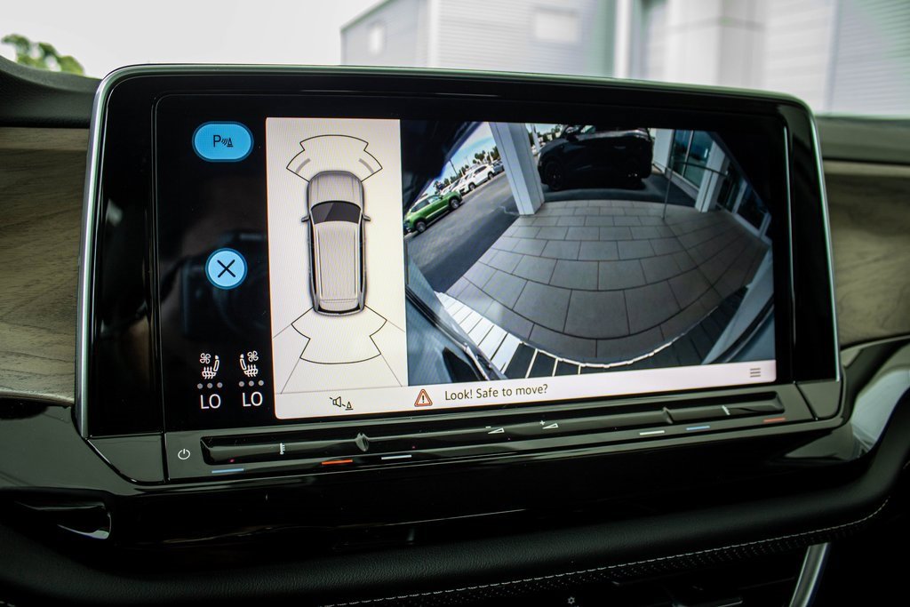 New 2026 Volkswagen Atlas SE image 3