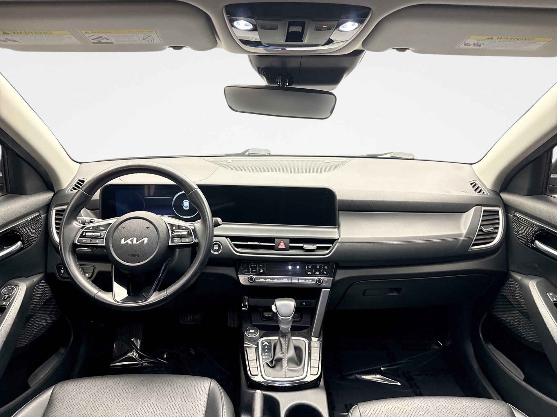 Used 2024 Kia Seltos EX AWD/4WD image 14