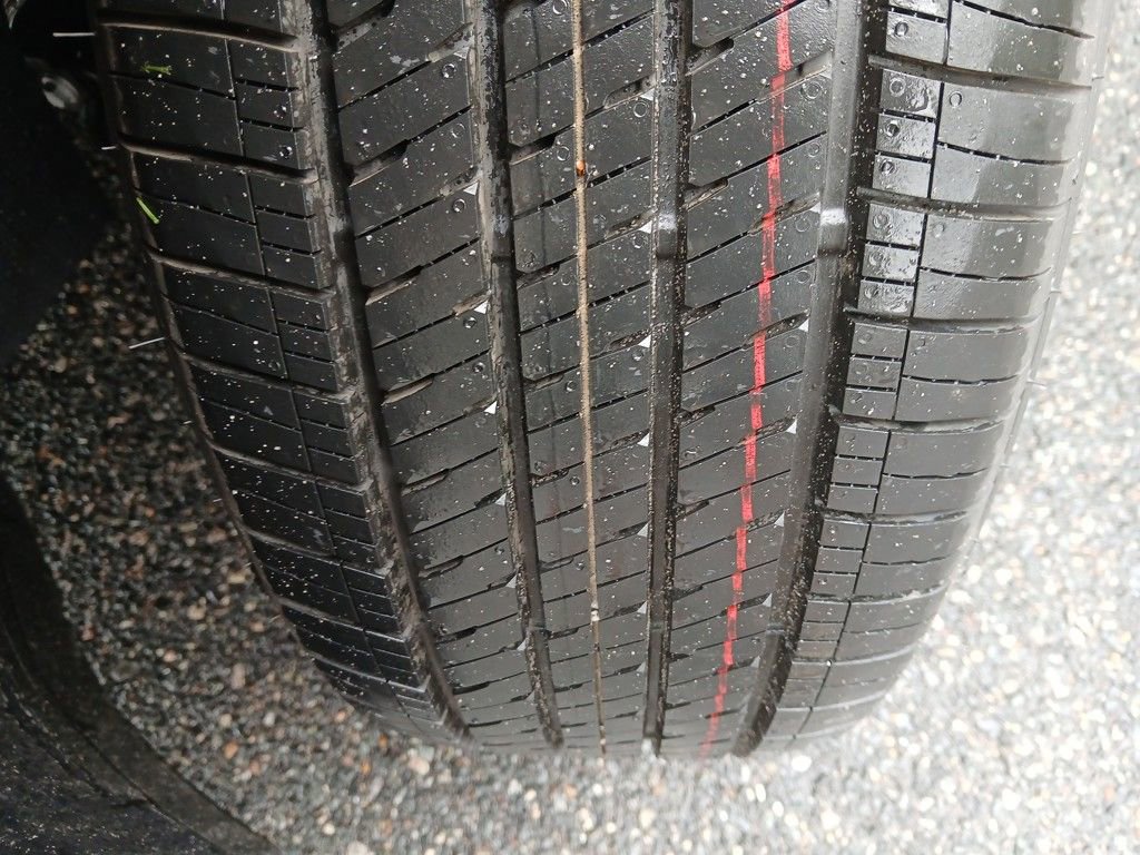 Used 2025 Volkswagen Tiguan S w/ 18" Wheel Package image 27