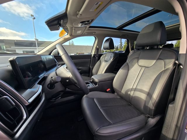 Certified 2025 Kia Sorento EX w/ Panoramic Sunroof Package AWD/4WD image 24