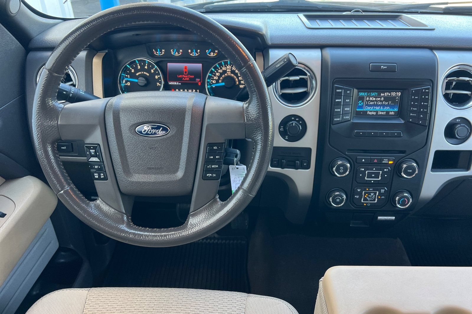 Used 2014 Ford F150 XLT w/ Equipment Group 302A Luxury AWD/4WD image 11