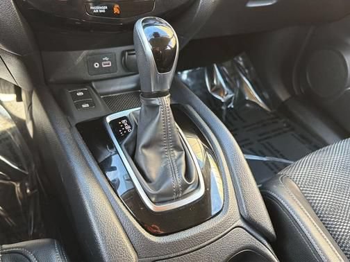 Used 2022 Nissan Rogue Sport SV w/ Technology Package AWD/4WD image 15