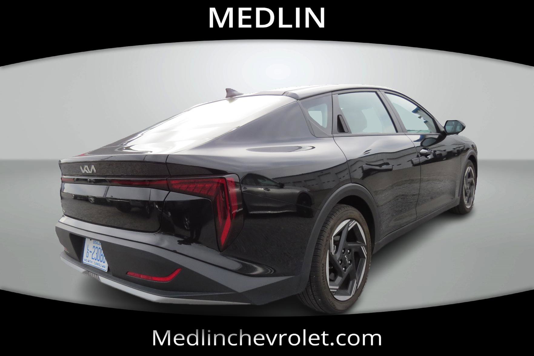 Used 2025 Kia K4 EX image 5